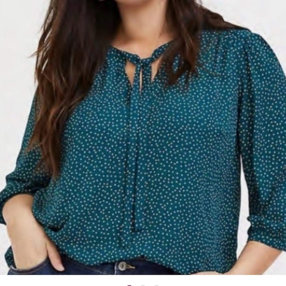 TORRID Teal Polka Dot Georgette Blouse with Bow Tie 5x/28